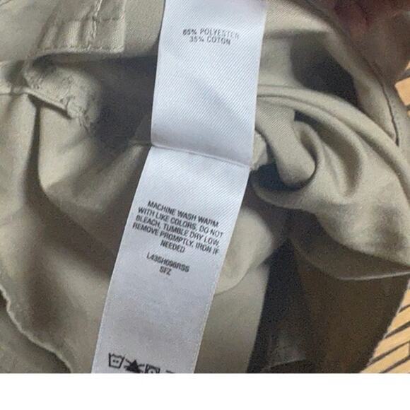 Cabelas Tan Button Down Shirt Size Medium - Picture 6 of 6